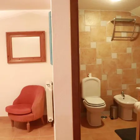 Fantastic With Pool Access Апартаменты *