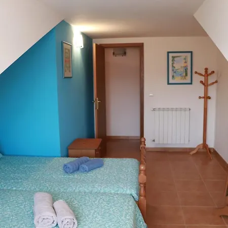 Fantastic With Pool Access Апартаменты