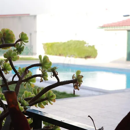 Fantastic With Pool Access Апартаменты *