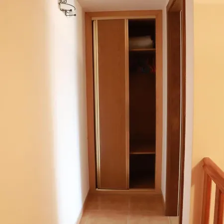 Fantastic With Pool Access Апартаменты