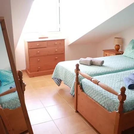 Fantastic With Pool Access Апартаменты *