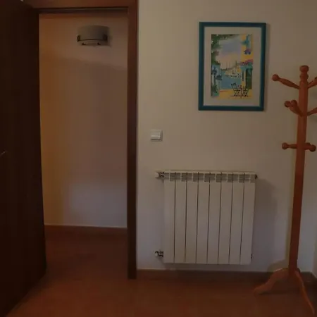 Fantastic With Pool Access *