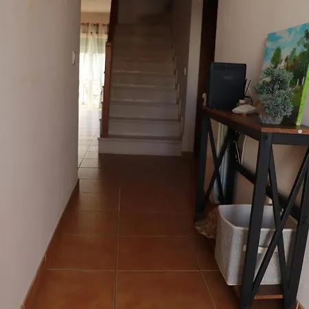 Fantastic With Pool Access Lejlighed Pataias