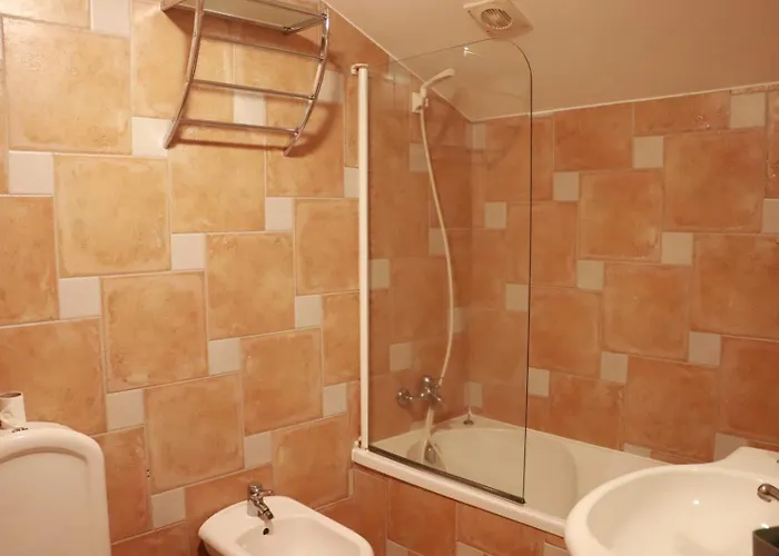 Fantastic With Pool Access דירה