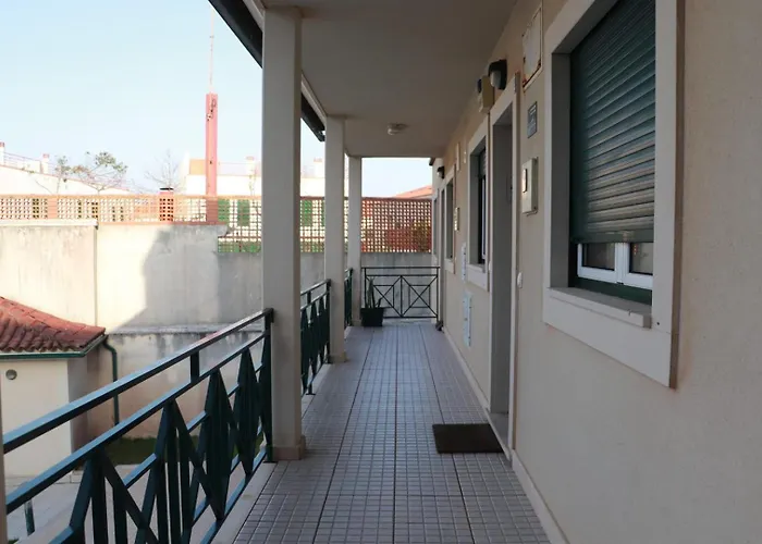 Fantastic With Pool Access דירה