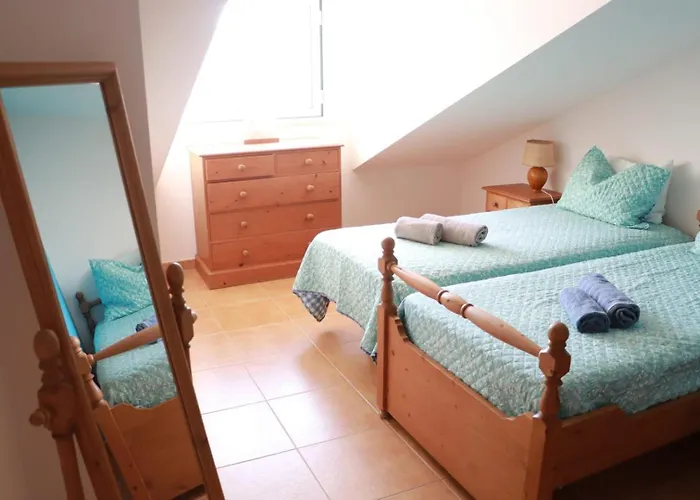 Fantastic With Pool Access דירה *